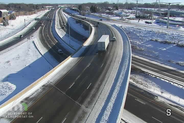 Traffic Cam Little Canada: I-35E: I-694 EB @ I-35E