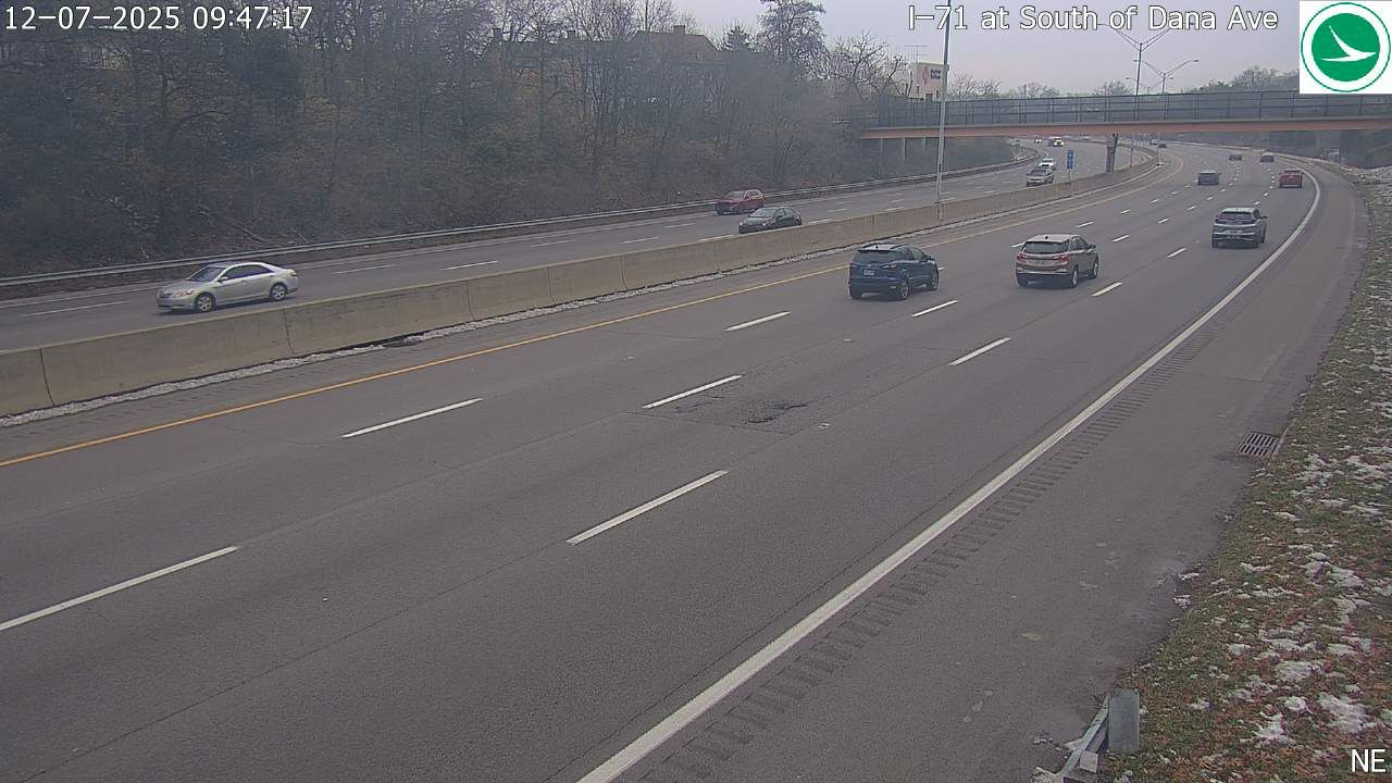 Traffic Cam Evanston: I-71 at South of Dana Ave