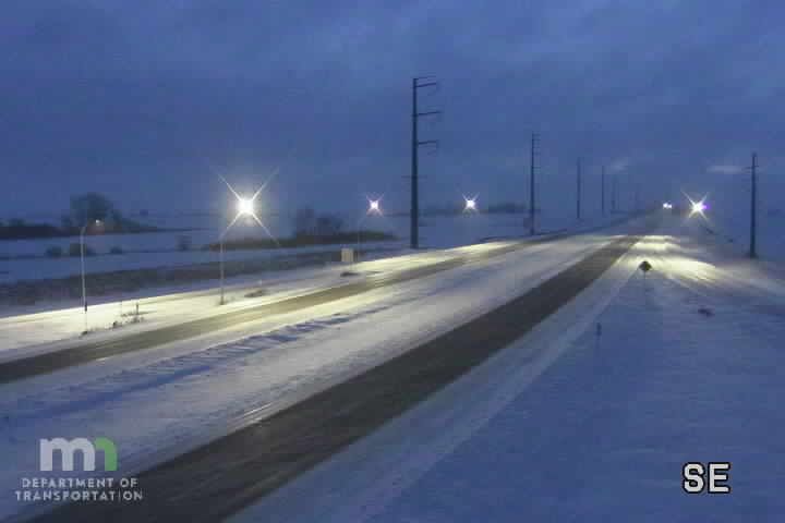 Traffic Cam Hader: US 52: T.H.52 SB @ T.H.57 (MP)