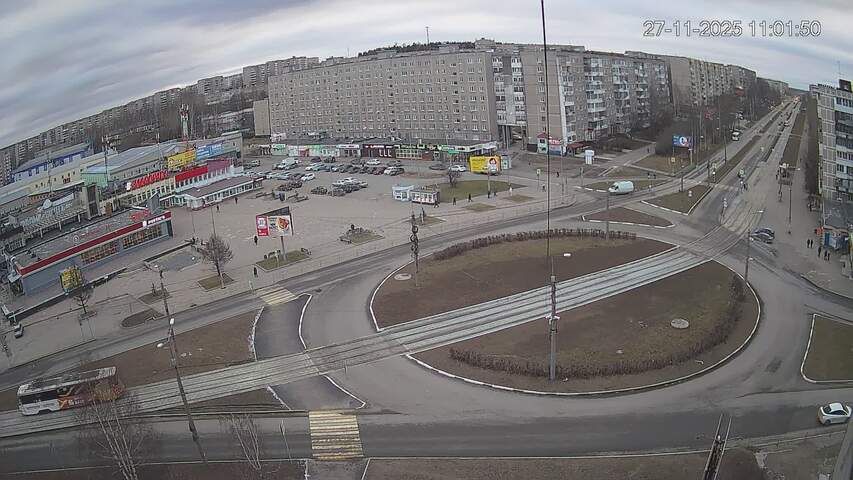 Traffic Cam Nizhny Tagil: Нижний Тагил, развязка пр. Вагоностроителей и ул. Зари