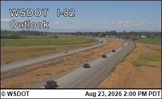 Traffic Cam Granger: I-82 at MP 63.6: Outlook