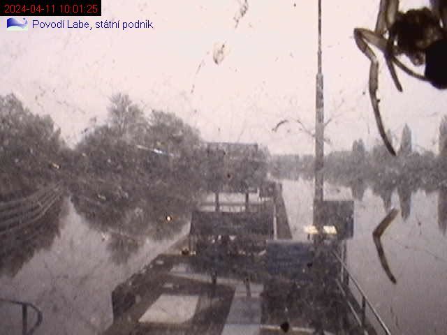 Traffic Cam Kostelec nad Labem › North-West: Labe