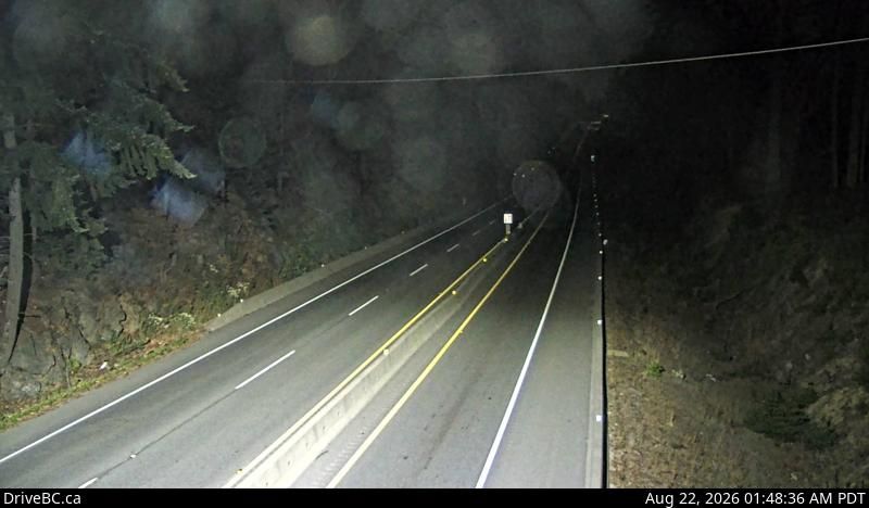 Traffic Cam Area A › East: Hwy 1, about 3.7 km south of Bamberton, looking east