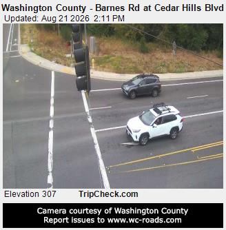 Traffic Cam Beaverton: Washington County - Barnes Rd at Cedar Hills Blvd