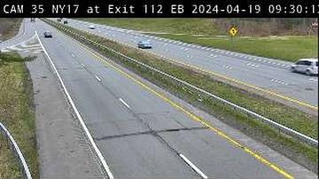 Traffic Cam Wurtsboro › East: NY 17 at OH Sign Beacon Exit 112