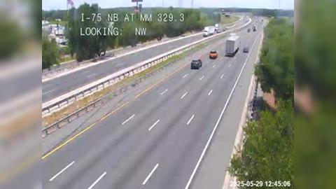 Traffic Cam Royal: I-75 @ MM 329.3 NB