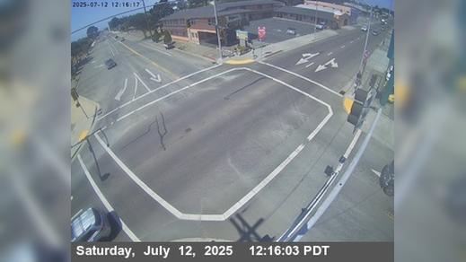 Traffic Cam Crescent City: DN-101: Front & L - Looking North