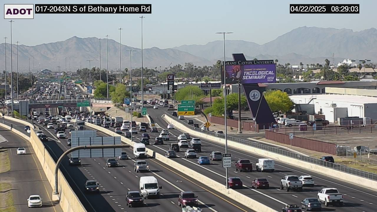Traffic Cam Alhambra › North: I-17 NB 204.36 @S of Bethany Home