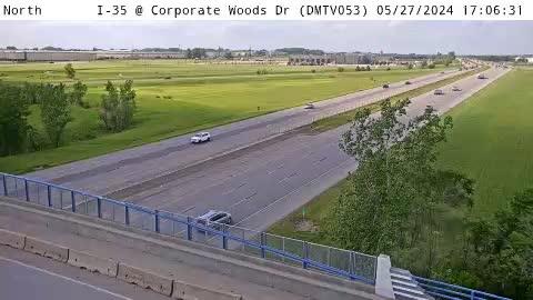Traffic Cam Ankeny: DM - I-35 @ Corporate Woods (53)