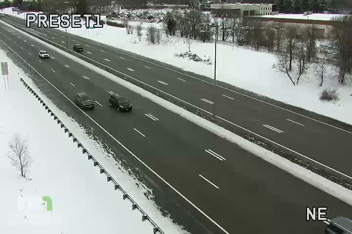 Traffic Cam Vadnais Heights: I-35E SB S of Co Rd
