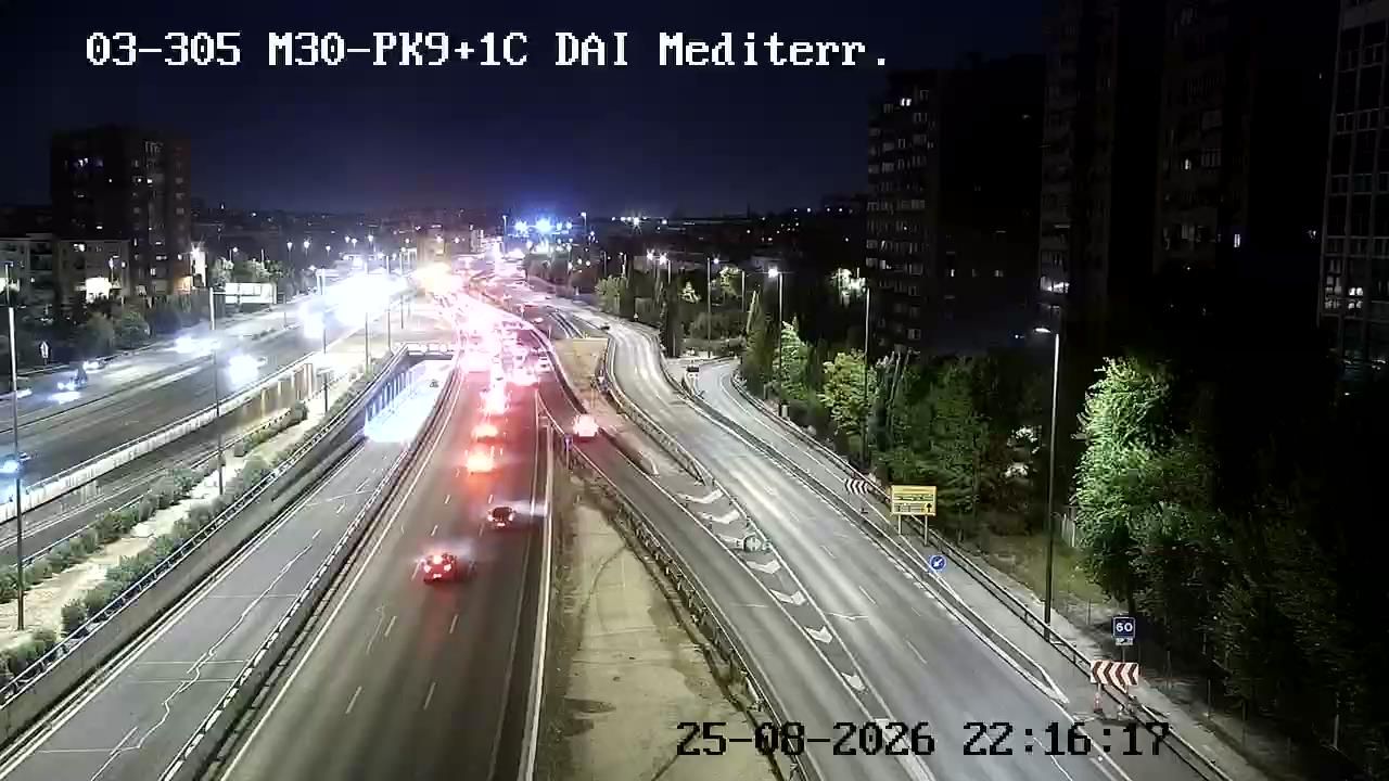 Traffic Cam Adelfas: M30 - PK09+100 C (AV MEDITERRANEO)