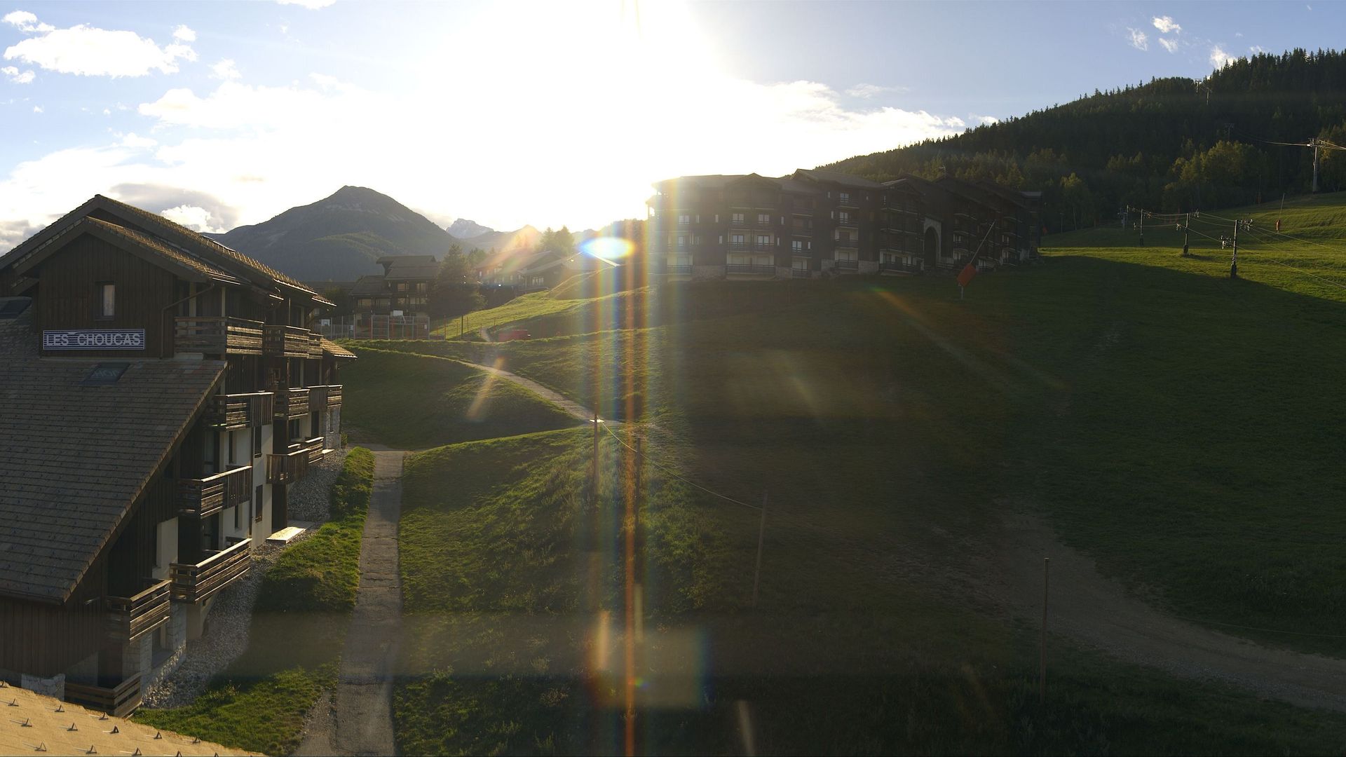 Traffic Cam Aime-la-Plagne: La Plagne - Plagne Montalbert | Office de tourisme
