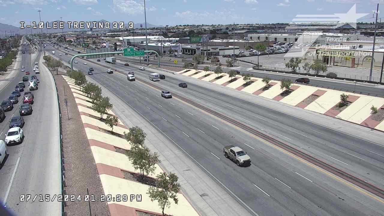 Traffic Cam El Paso › West: I-10 @ Lee Trevino
