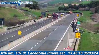 immagine della webcam nei dintorni di Sant'Agata di Puglia: webcam Scampitella