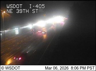 Traffic Cam Bellevue: I-405 at MP 15.7: NE 40th St