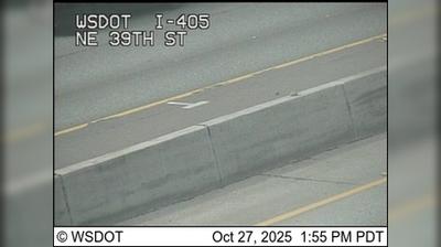 Bellevue: I-405 at MP 15.7: NE 40th St Bellevue: I-405 at MP 15.7: NE 40th St