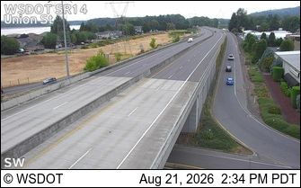 Traffic Cam Washougal: SR 14 at MP 14.6: Union St