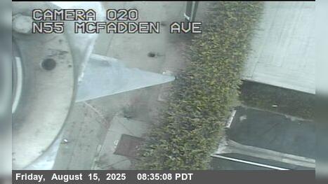 Traffic Cam Tustin › North: SR-55 : McFadden Avenue