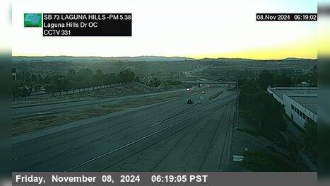 Traffic Cam Aliso Viejo › South: SR-73 : South of Laguna Hills Drive Overcross