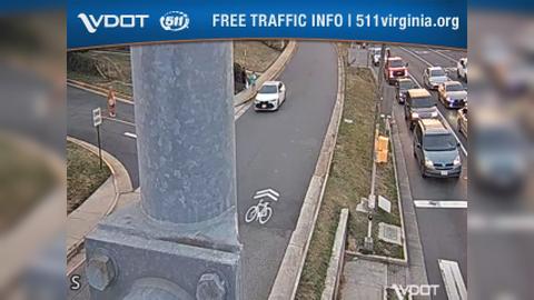 Traffic Cam Lincolnia: VA-236 - WB - Beauregard St