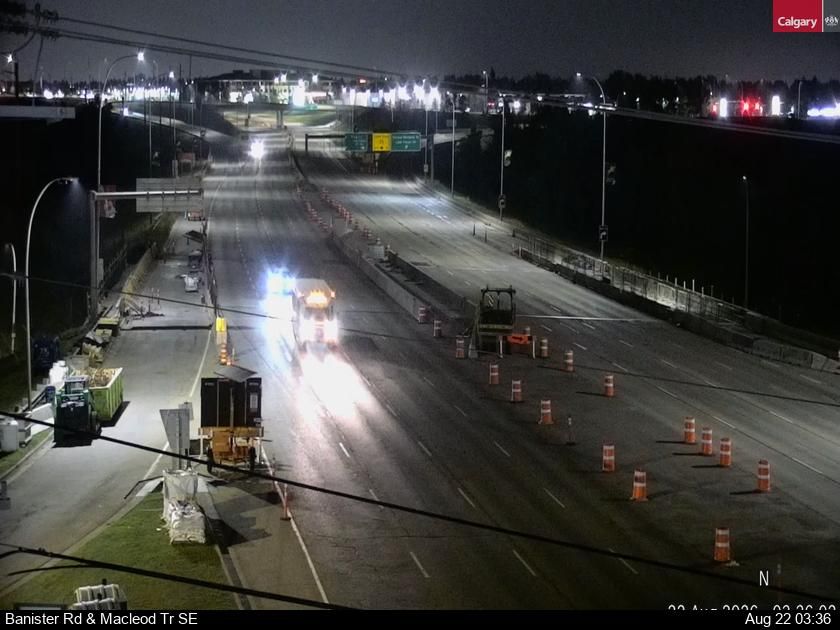 Traffic Cam Shawnee Slopes: Bannister Road - Macleod Trail S