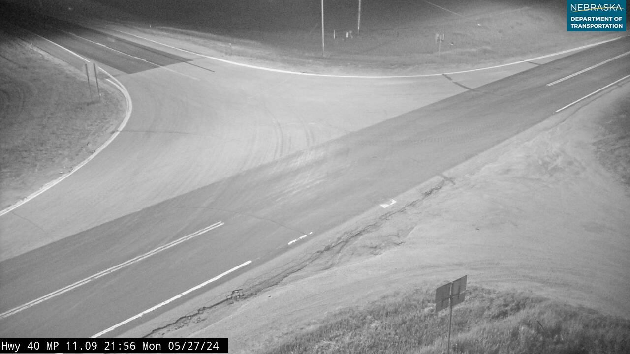 Traffic Cam Arnold: NE 40: S of - Intersection surface