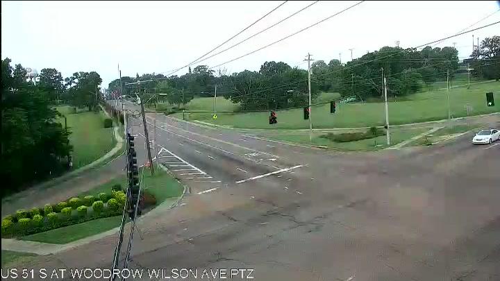 Traffic Cam Jackson: US 51 at Woodrow Wilson Ave