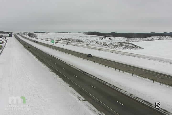 Traffic Cam Pine Island: US 52: T.H.52 NB @ 520th St (MP 69.4)