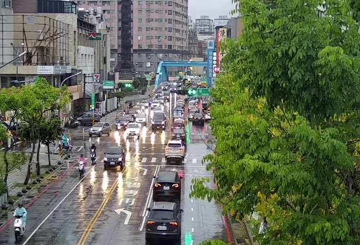 Traffic Cam Tainan › South