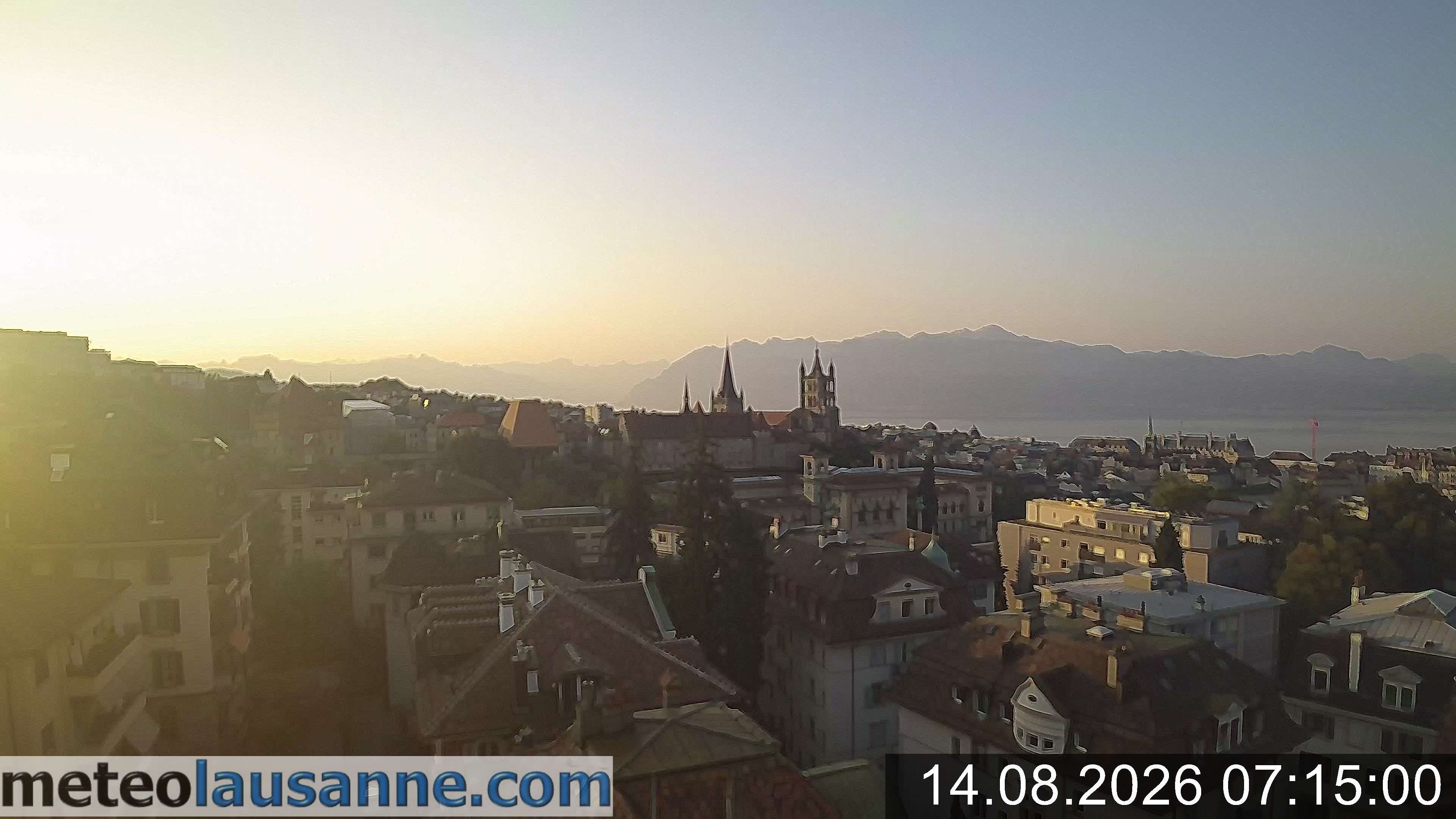 Lausanne › Südosten: Lausanne Cathedral - Lake Geneva - Les Jumelles