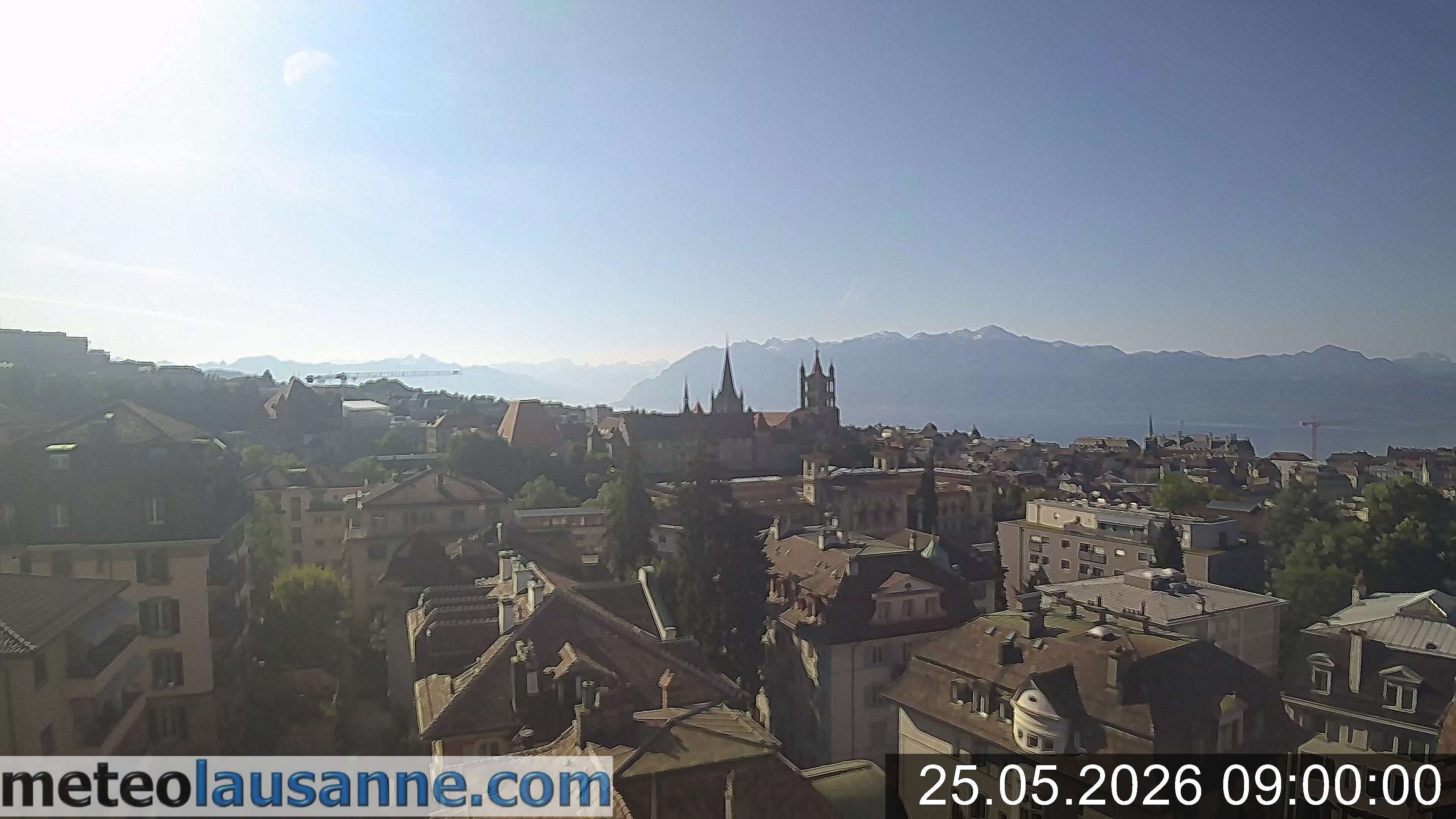 Lausanne › Südosten: Lausanne Cathedral - Lake Geneva - Les Jumelles