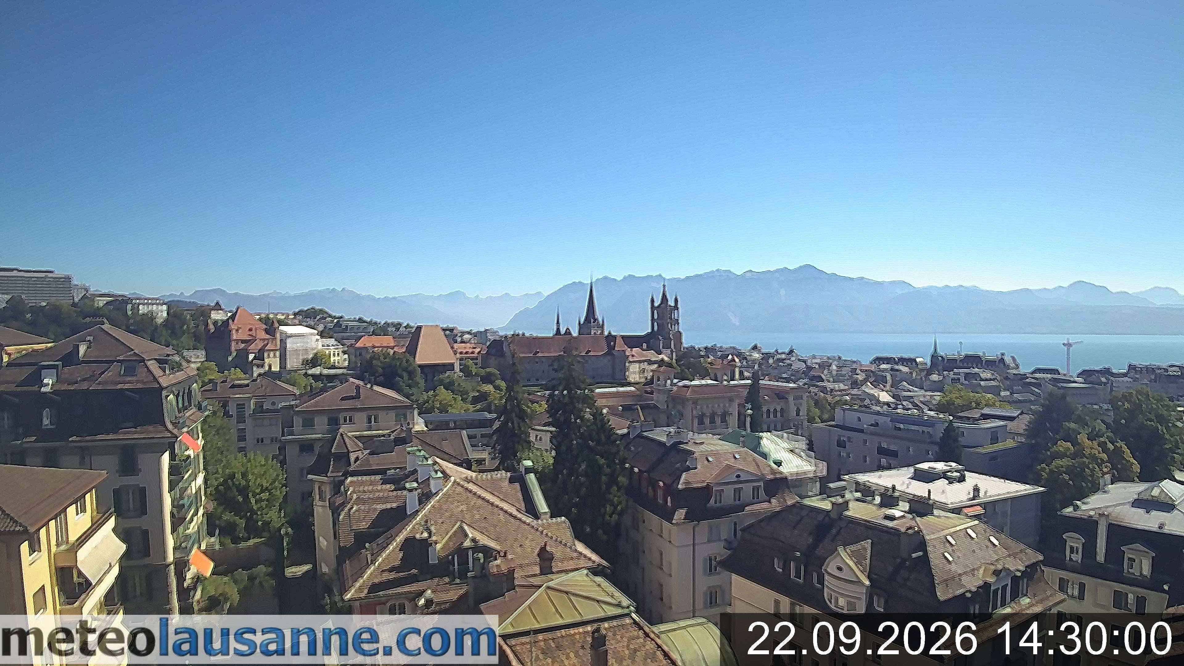 Lausanne › Südosten: Lausanne Cathedral - Lake Geneva - Les Jumelles