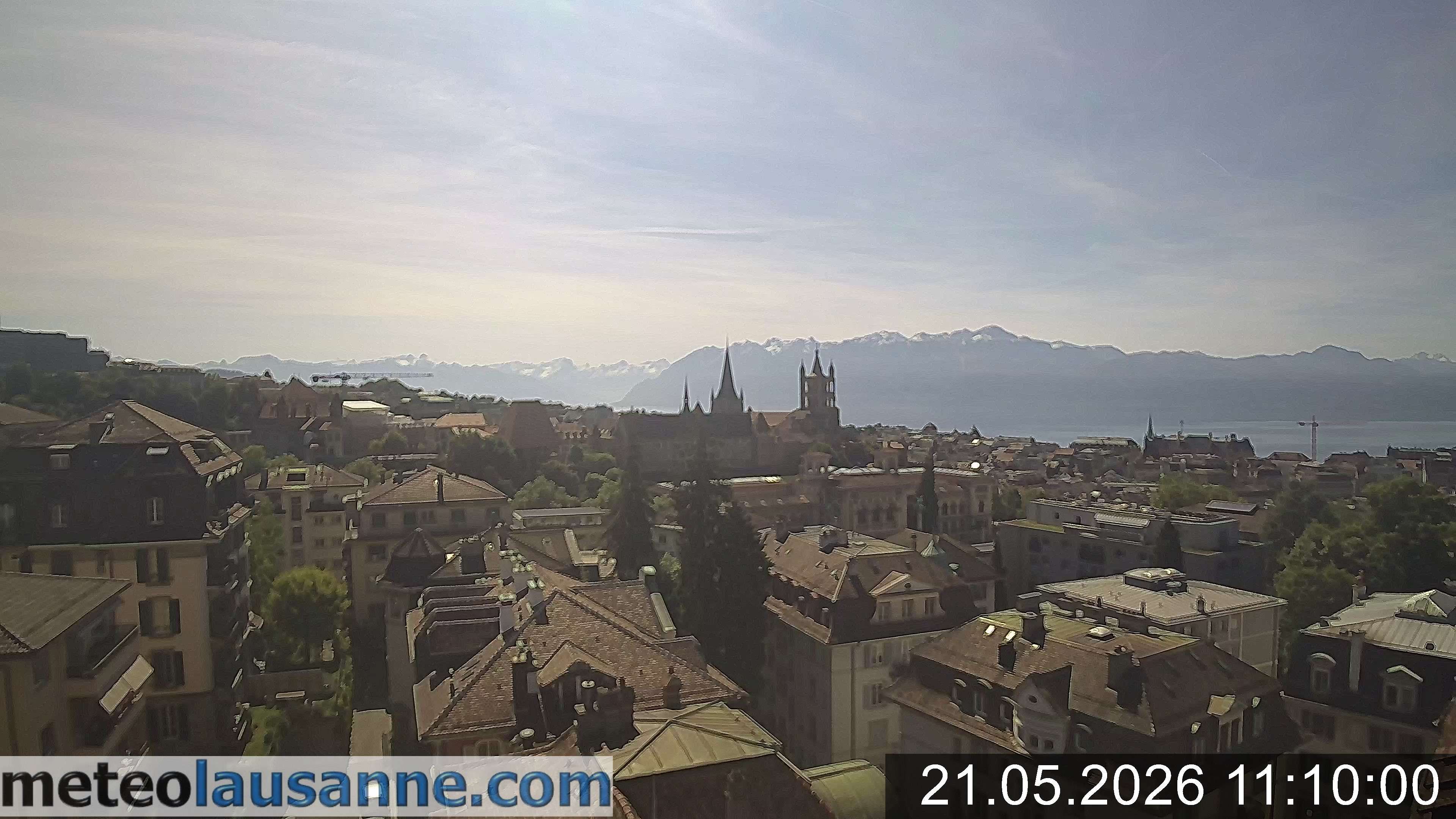 Lausanne › Südosten: Lausanne Cathedral - Lake Geneva - Les Jumelles