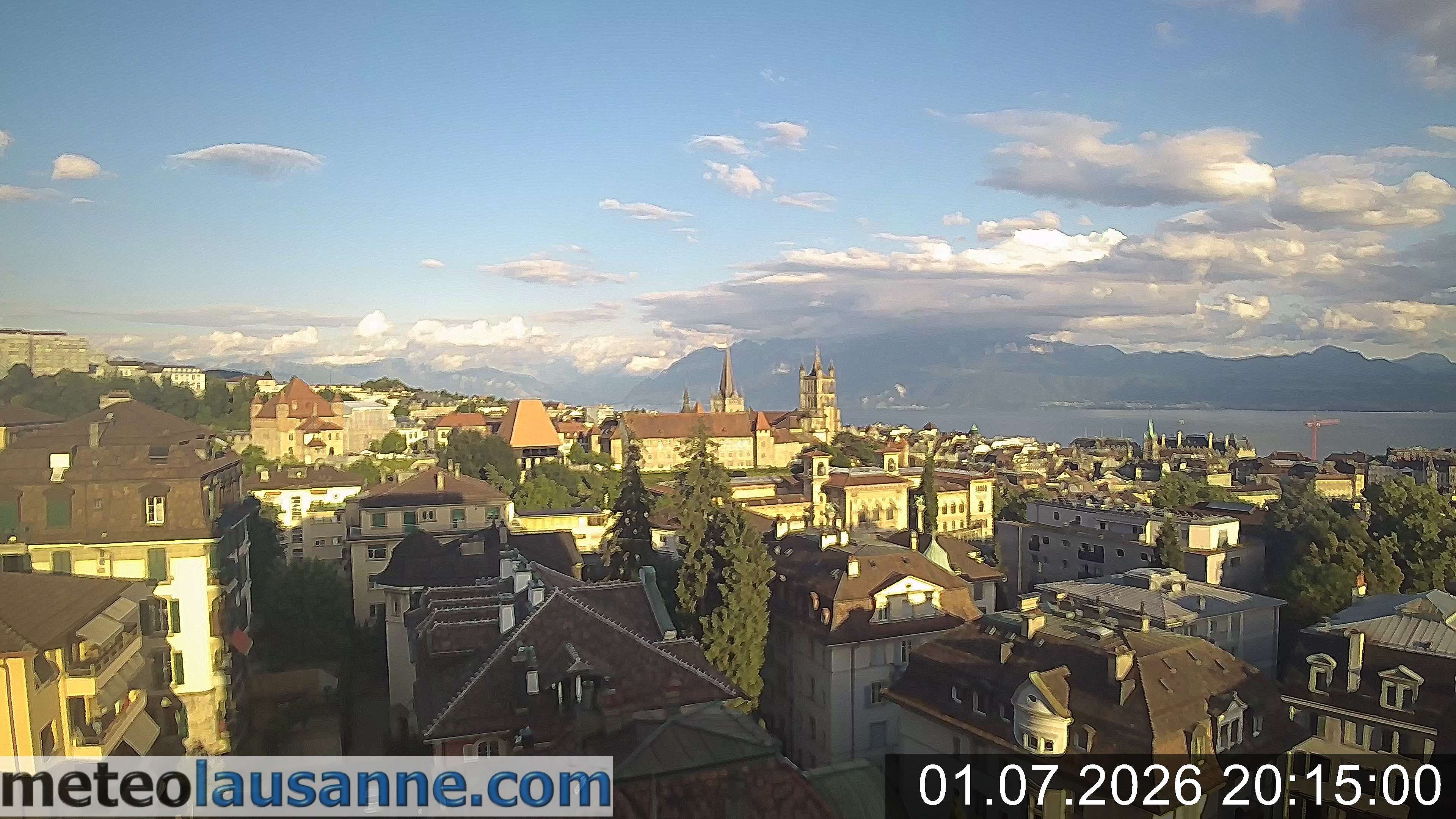 Lausanne › Südosten: Lausanne Cathedral - Lake Geneva - Les Jumelles