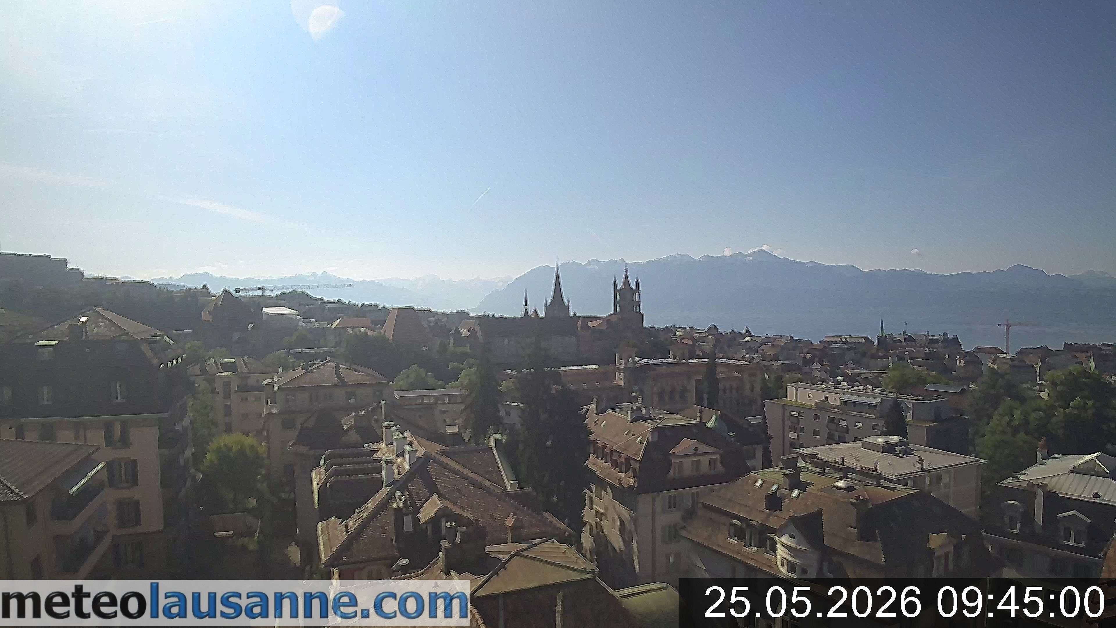Lausanne › Südosten: Lausanne Cathedral - Lake Geneva - Les Jumelles
