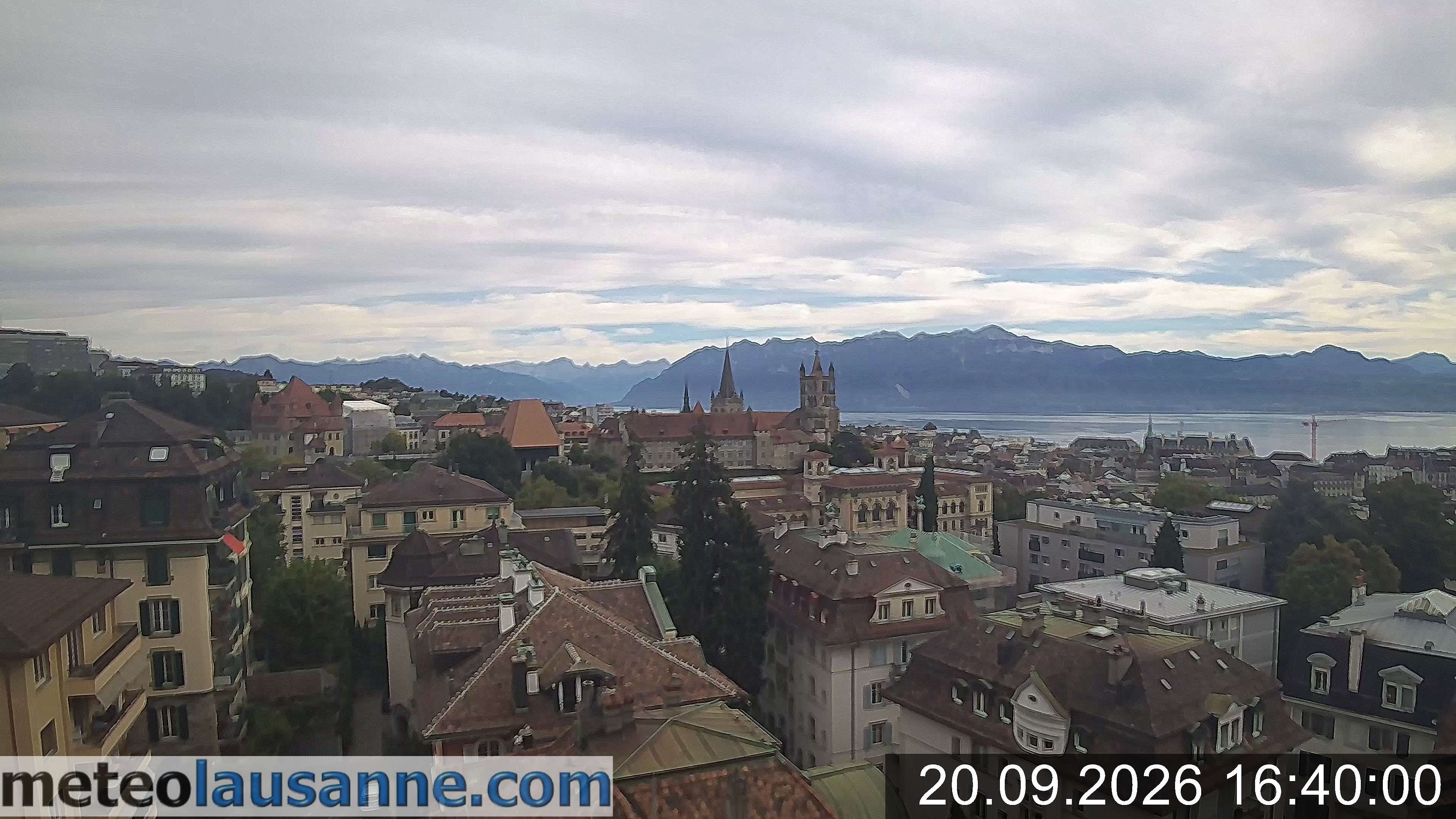 Lausanne › Südosten: Lausanne Cathedral - Lake Geneva - Les Jumelles