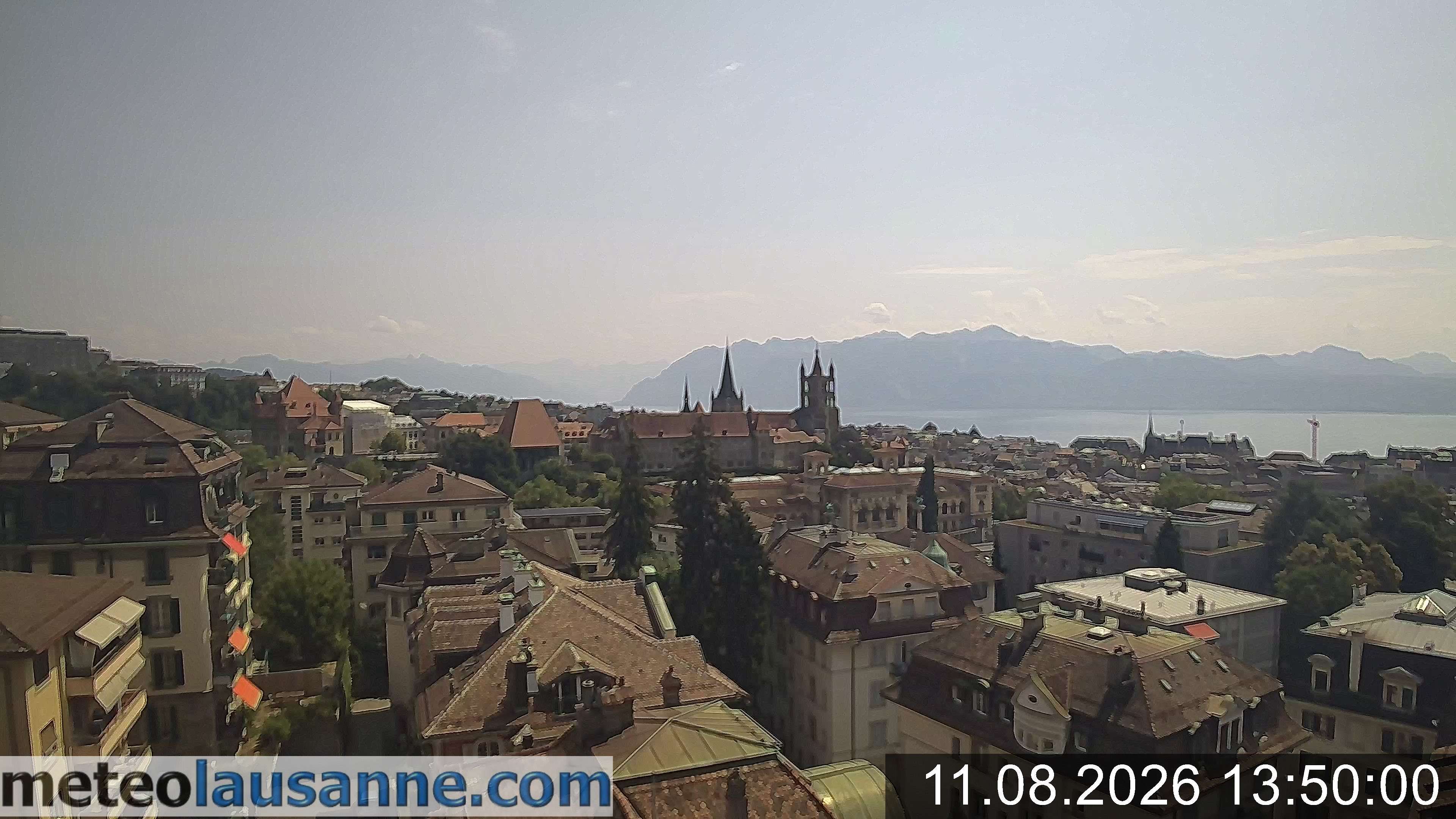 Lausanne › Südosten: Lausanne Cathedral - Lake Geneva - Les Jumelles