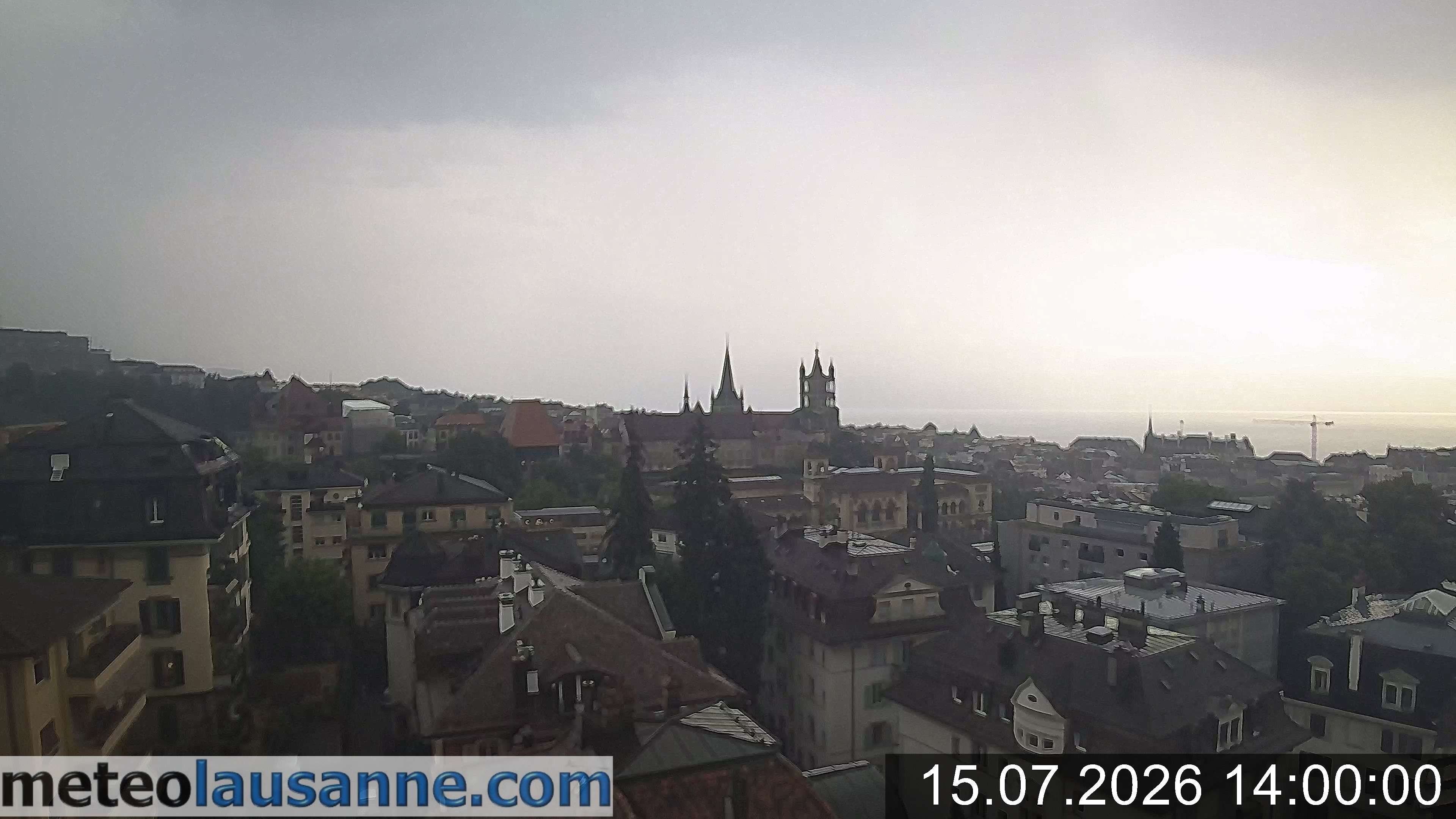 Lausanne › Südosten: Lausanne Cathedral - Lake Geneva - Les Jumelles
