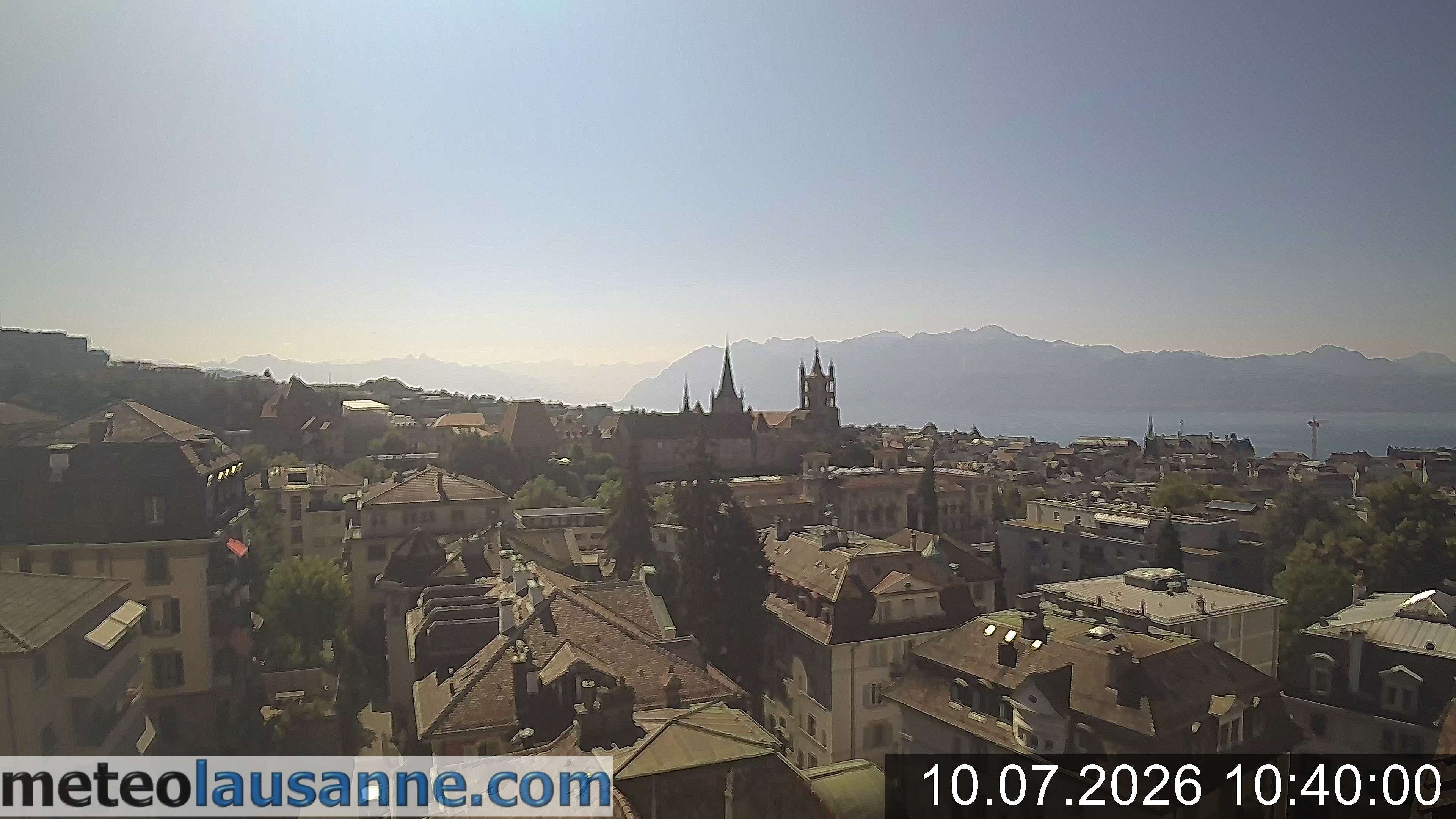 Lausanne › Südosten: Lausanne Cathedral - Lake Geneva - Les Jumelles