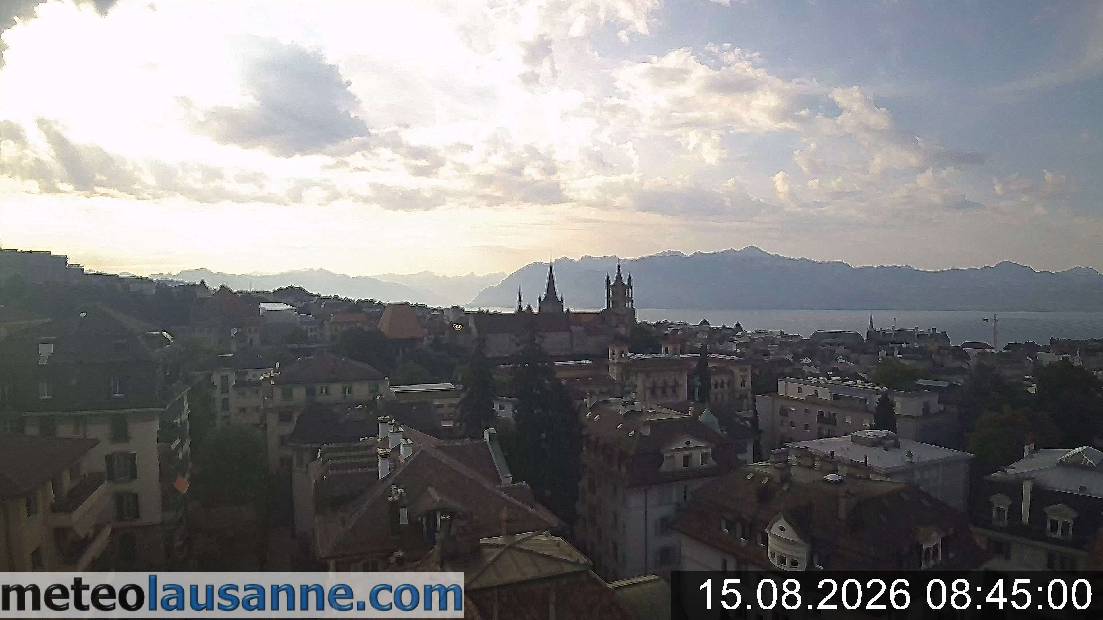Lausanne › Südosten: Lausanne Cathedral - Lake Geneva - Les Jumelles