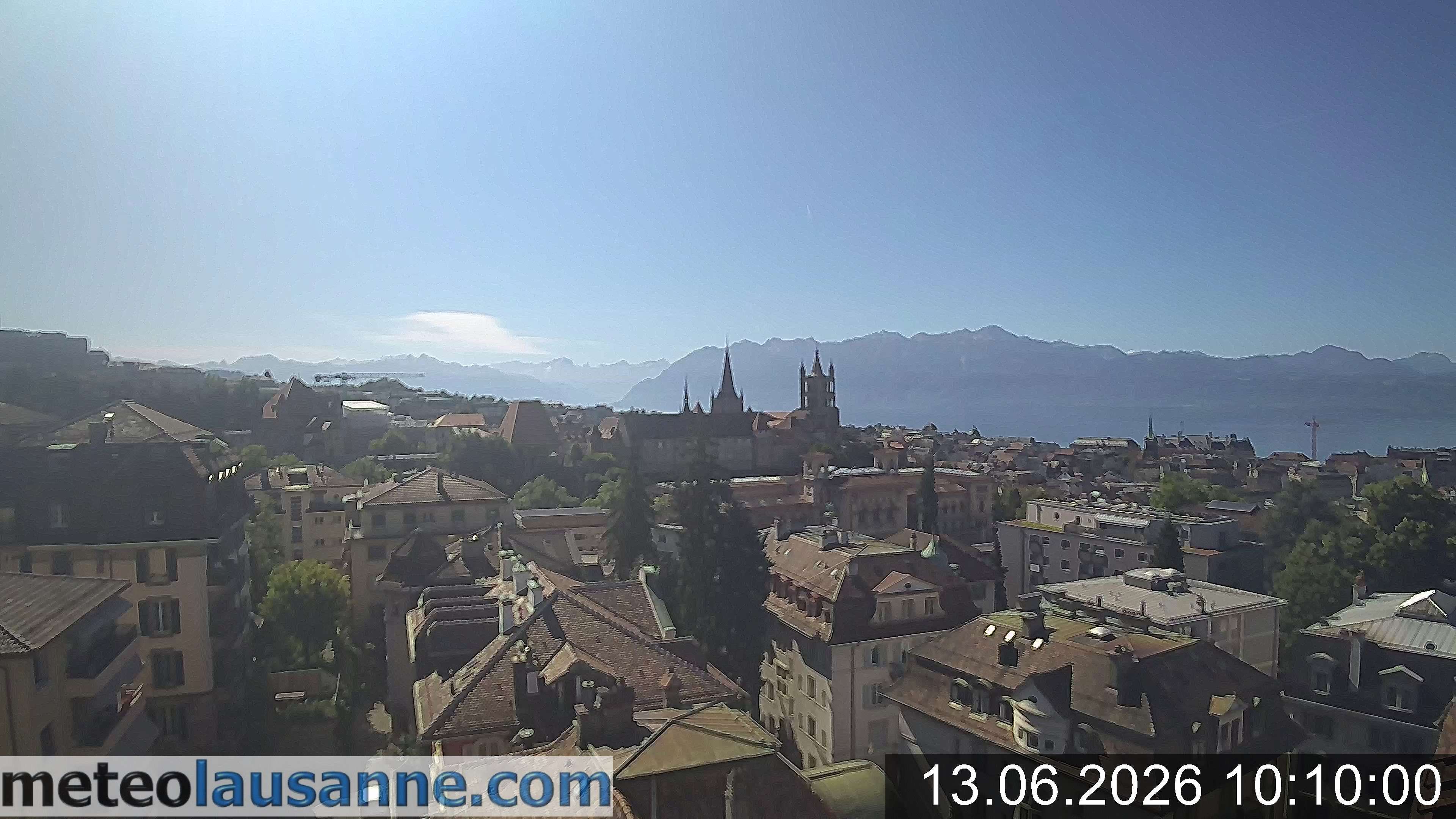 Lausanne › Südosten: Lausanne Cathedral - Lake Geneva - Les Jumelles