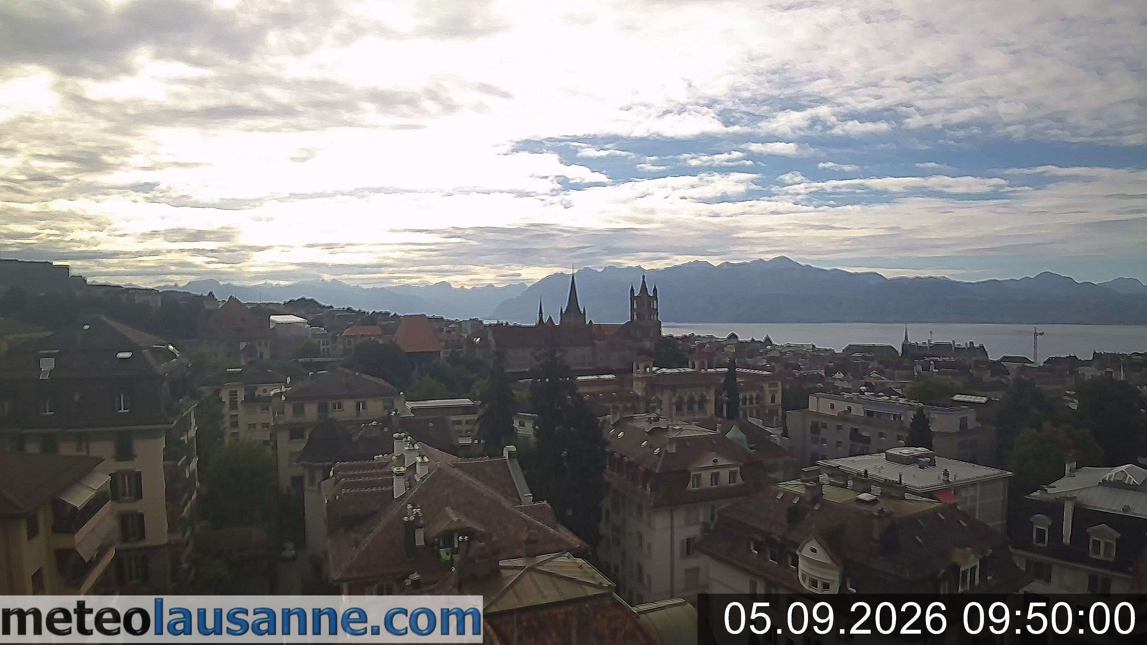 Lausanne › Südosten: Lausanne Cathedral - Lake Geneva - Les Jumelles
