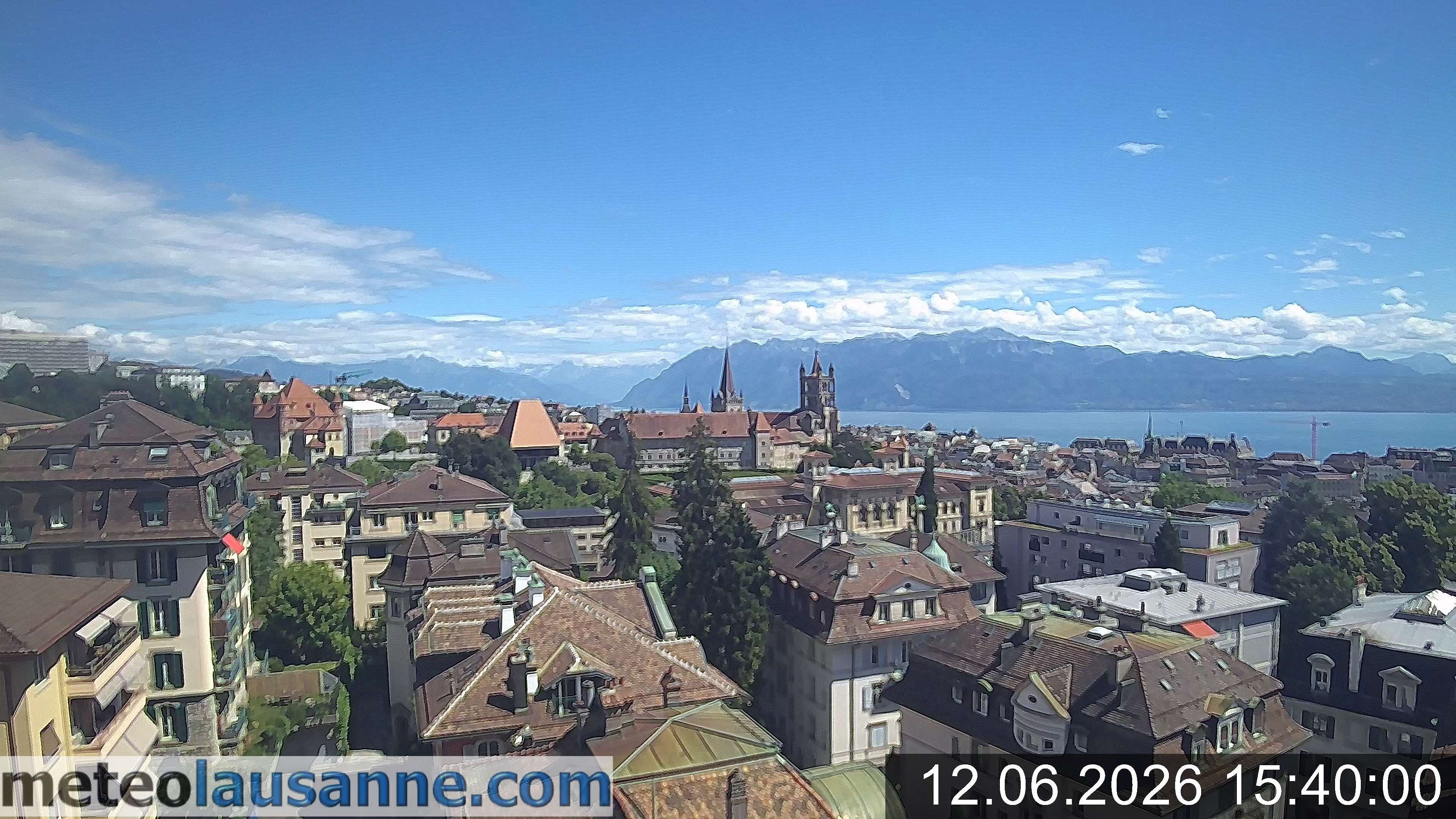 Lausanne › Südosten: Lausanne Cathedral - Lake Geneva - Les Jumelles