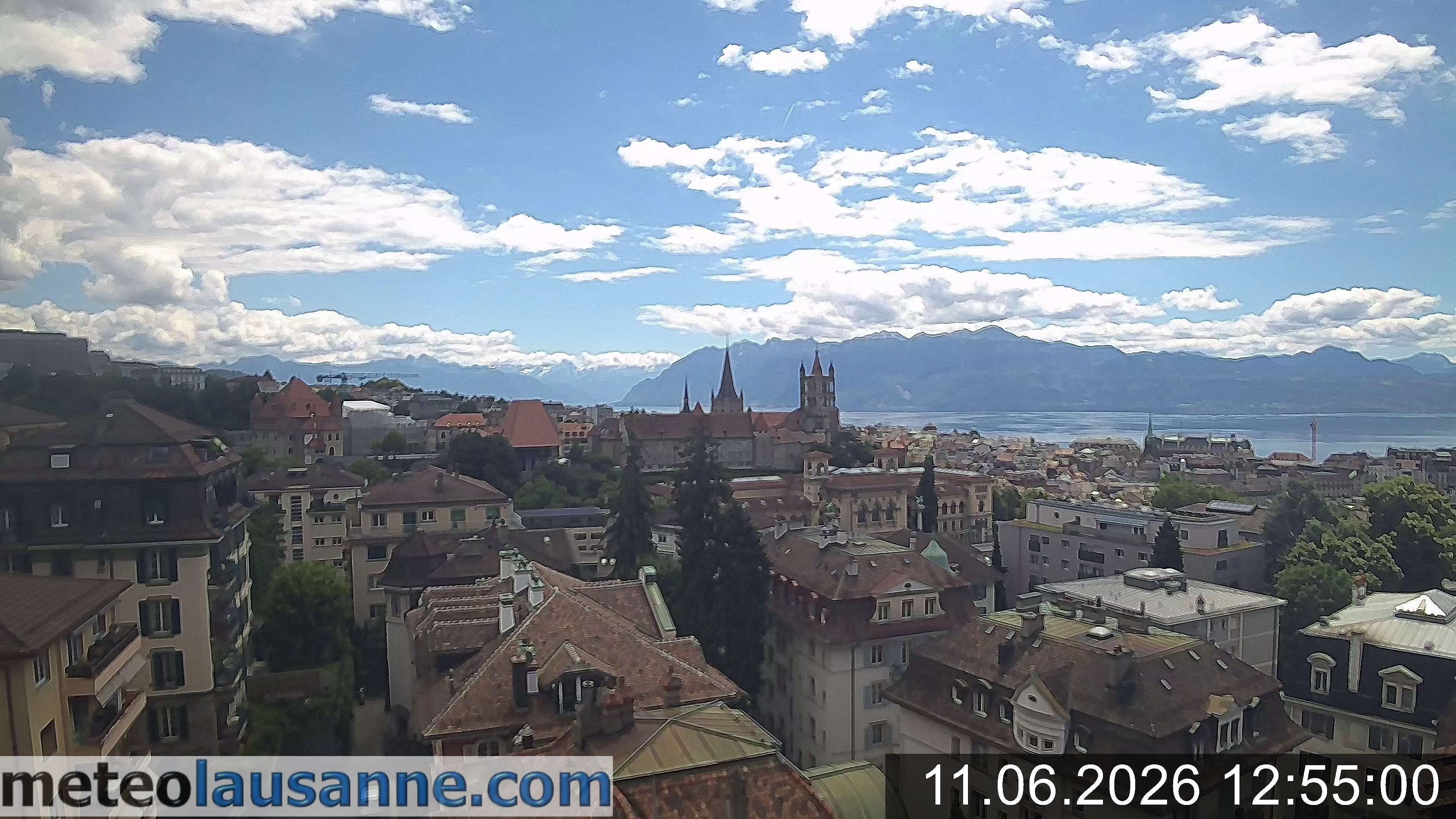 Lausanne › Südosten: Lausanne Cathedral - Lake Geneva - Les Jumelles