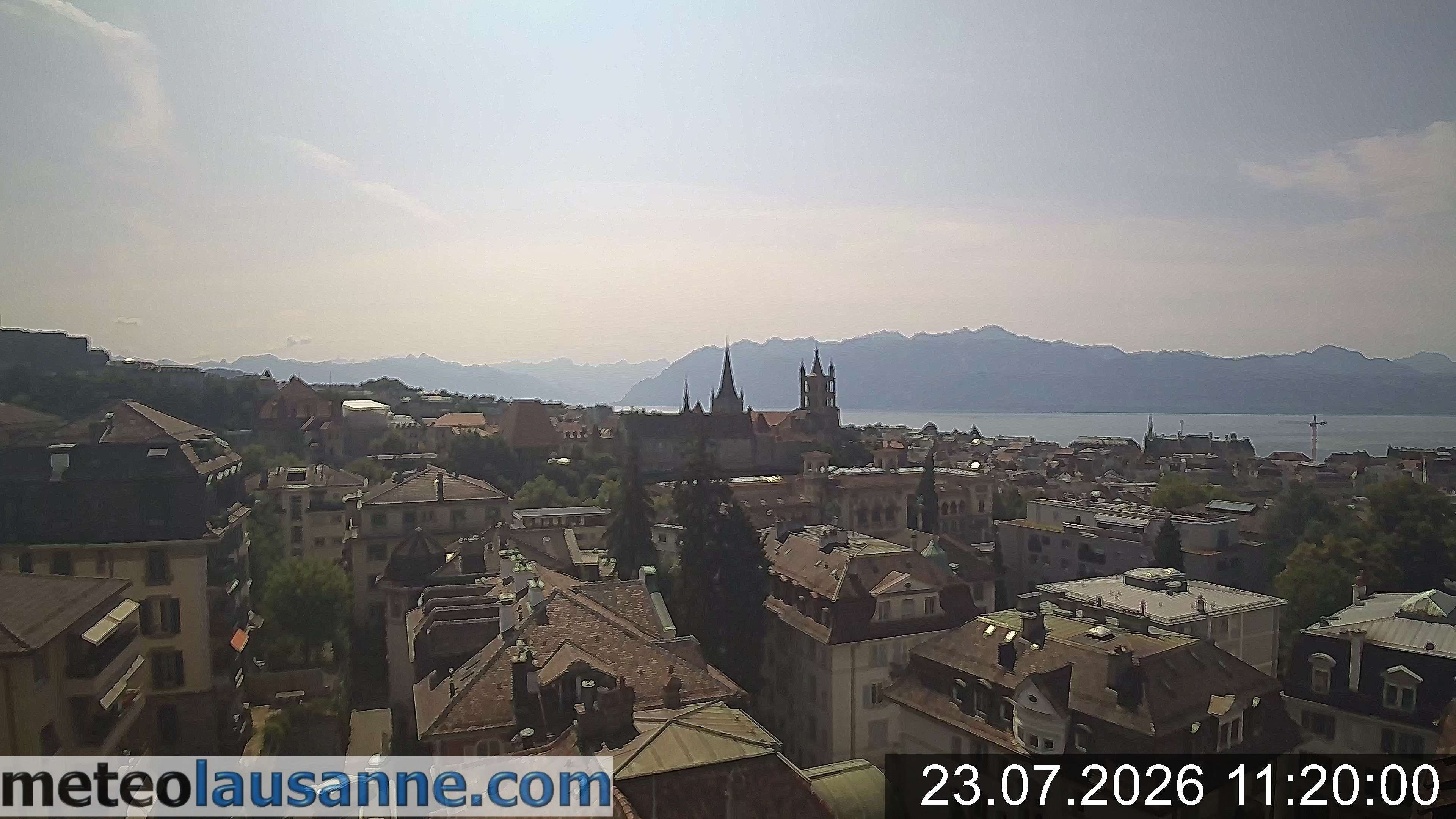 Lausanne › Südosten: Lausanne Cathedral - Lake Geneva - Les Jumelles