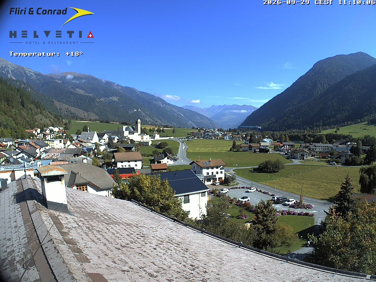 Müstair › Norden: Kloster St. Johann Heiligkreuzkappelle - museum & butia
