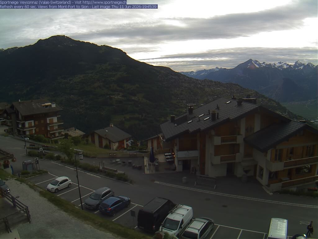 Veysonnaz › Osten: Sportneige
