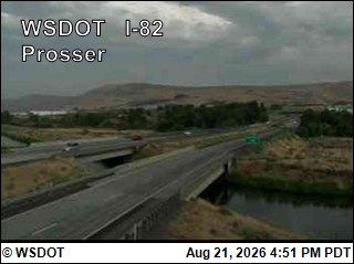 Traffic Cam Prosser › North: I-82 at MP 81.7
