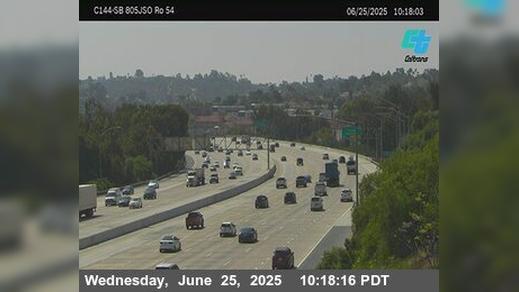 Traffic Cam Chula Vista › South: C144) I-805 : Just South Of SR-54