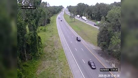 Traffic Cam Wellborn: I-75 @ MM 432.7